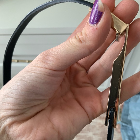 Vegan Leather Simple Classic Minimal Everyday Skinny Thin Belt women’s SZ 100 CM - Picture 4 of 12